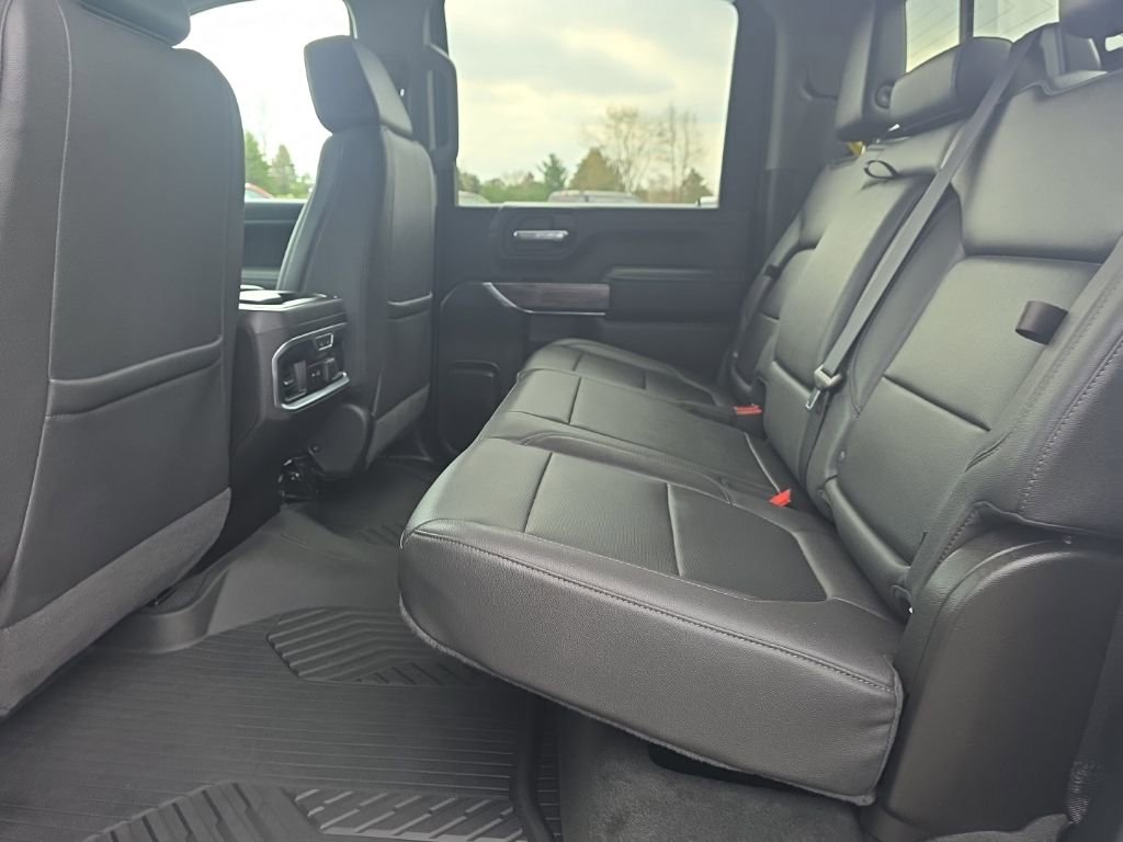 Used 2023 Chevrolet Silverado 2500 LTZ AWD/4WD image 18
