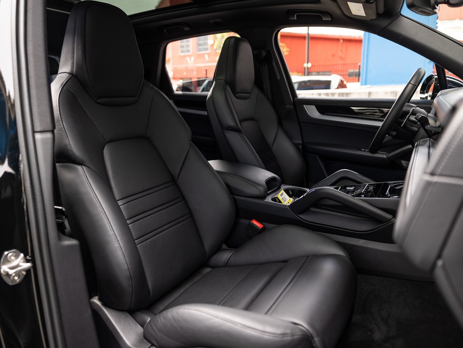 Certified 2026 Porsche Cayenne E-Hybrid AWD/4WD image 36
