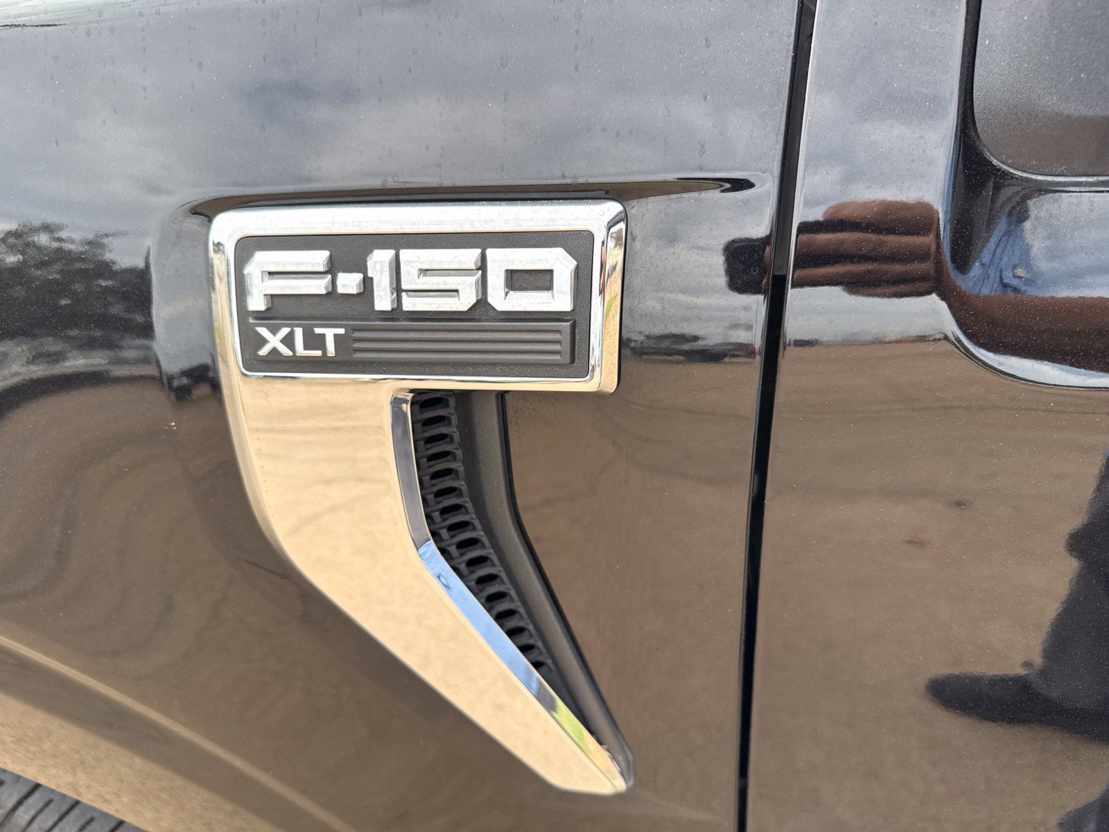 Used 2022 Ford F150 XLT w/ Equipment Group 302A High RWD image 13