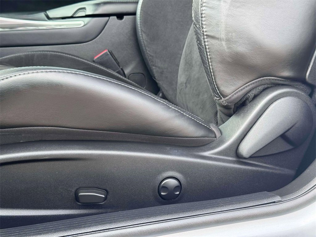 Used 2022 Dodge Challenger R/T Scat Pack w/ Dynamics Package image 8