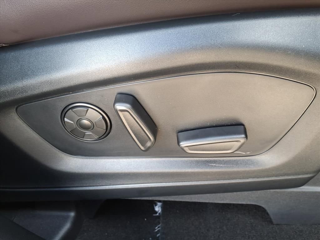 New 2026 Ford Explorer Platinum w/ LUX Leather Package image 10