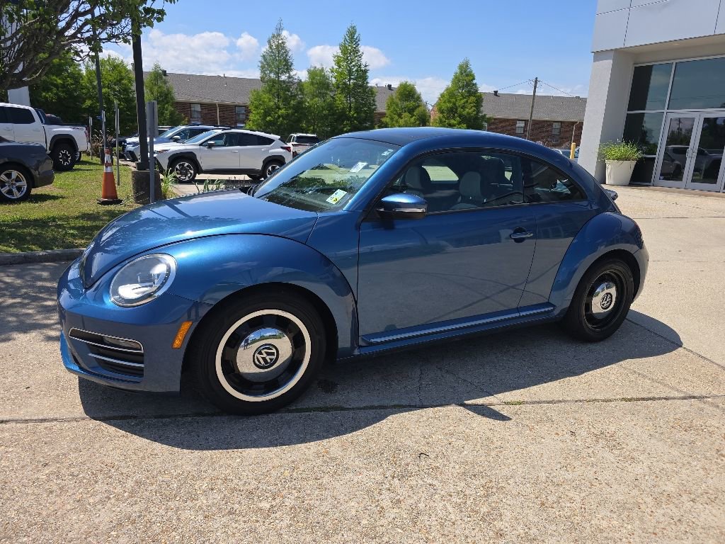 Used 2018 Volkswagen Beetle 2.0T FWD image 12