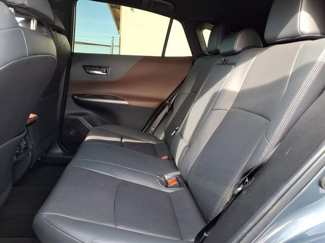 Used 2021 Toyota Venza Limited w/ Carpet Mat Package (TMS) image 18