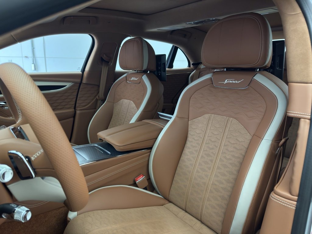 New 2026 Bentley Flying Spur Plug-In Hybrid image 4