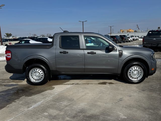 Certified 2025 Ford Maverick XL w/ Equipment Group 102A image 7