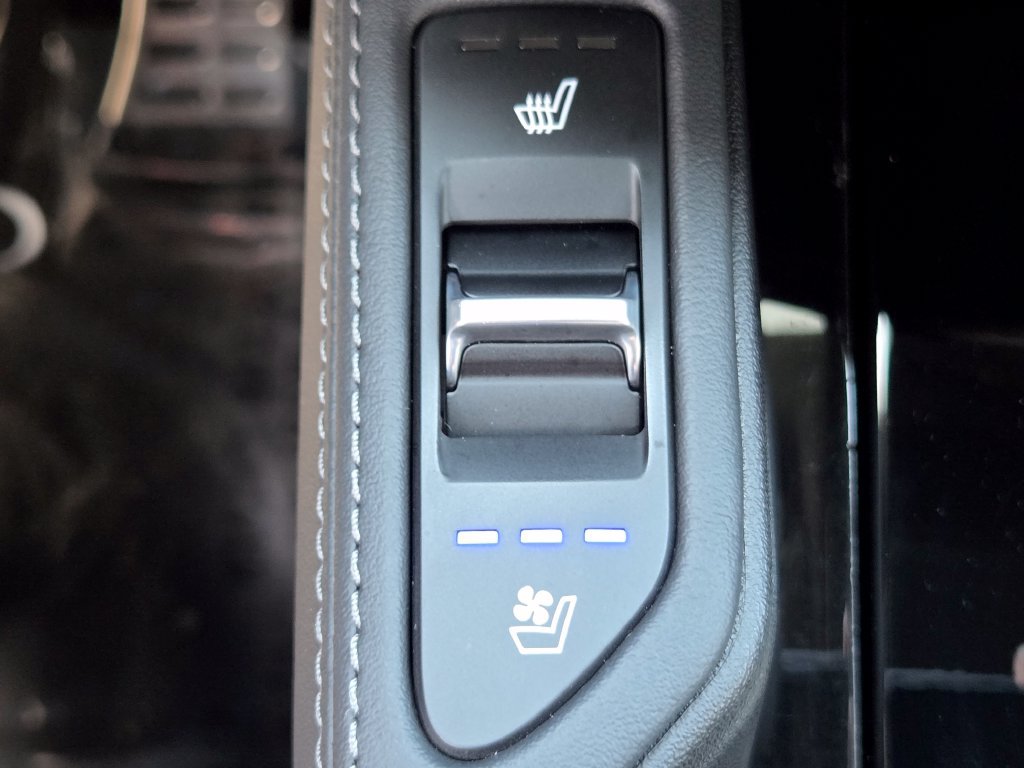 Used 2024 Kia Telluride SX X-Line AWD/4WD image 6