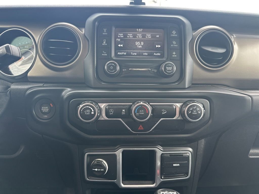 Used 2018 Jeep Wrangler Unlimited Sport AWD/4WD image 19