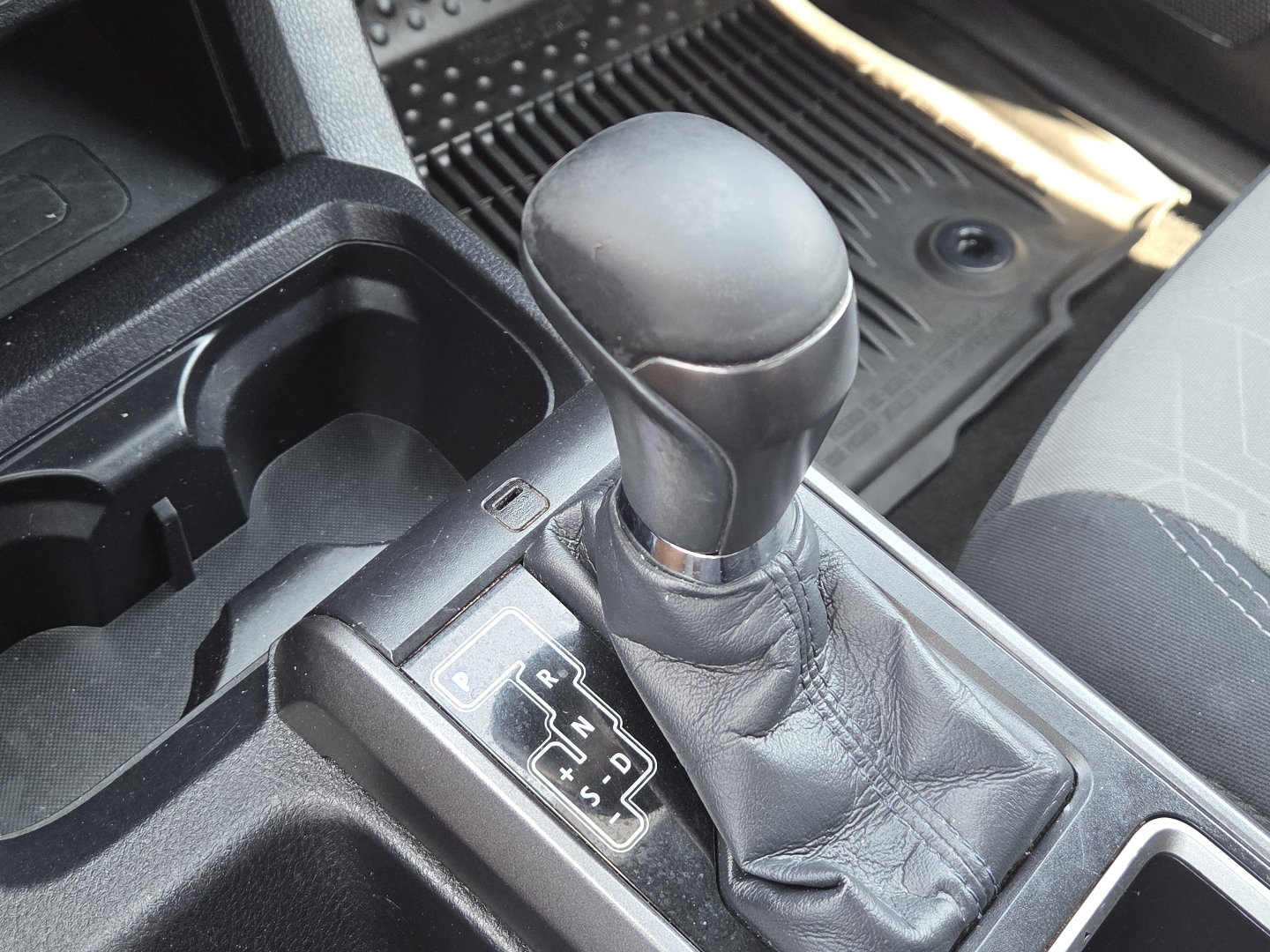 Used 2021 Toyota Tacoma TRD Off-Road AWD/4WD image 29