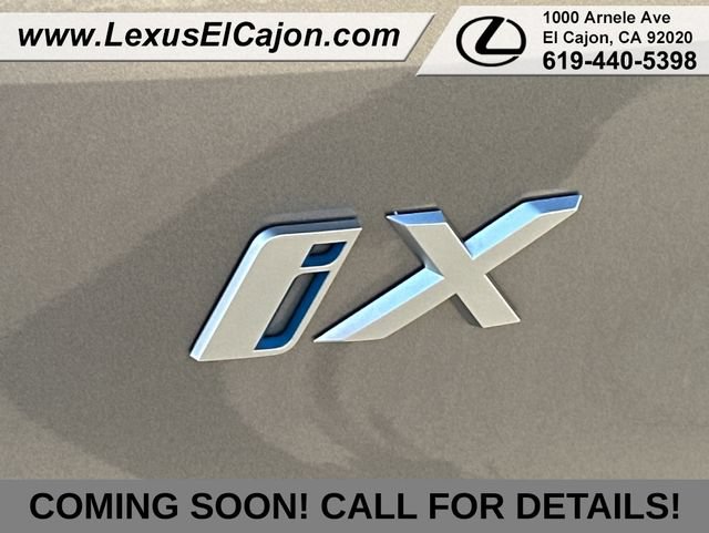 Used 2023 BMW iX xDrive50 w/ Premium Package AWD/4WD image 41