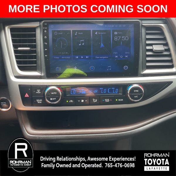 Used 2017 Toyota Highlander Limited Platinum AWD/4WD image 10