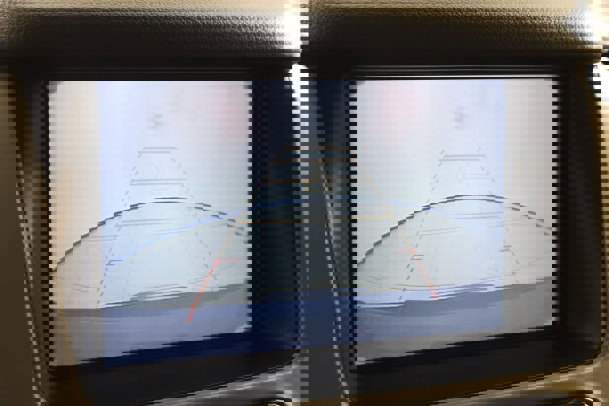 Used 2018 GMC Yukon Denali w/ Open Road Package image 10