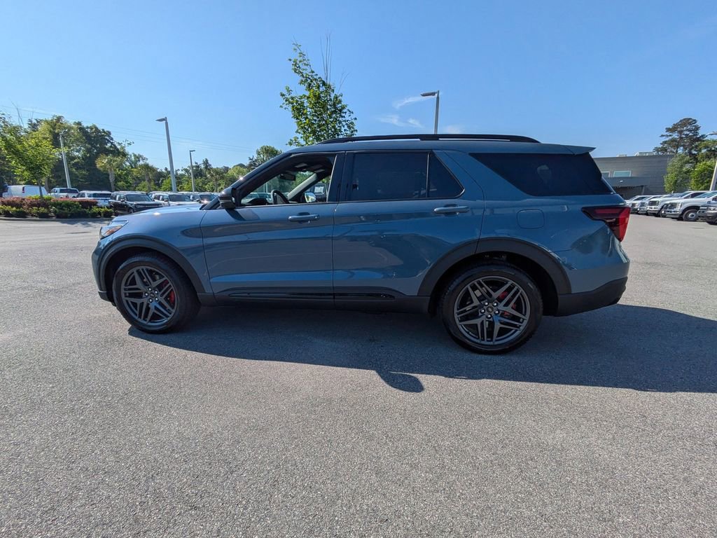 New 2026 Ford Explorer ST image 7