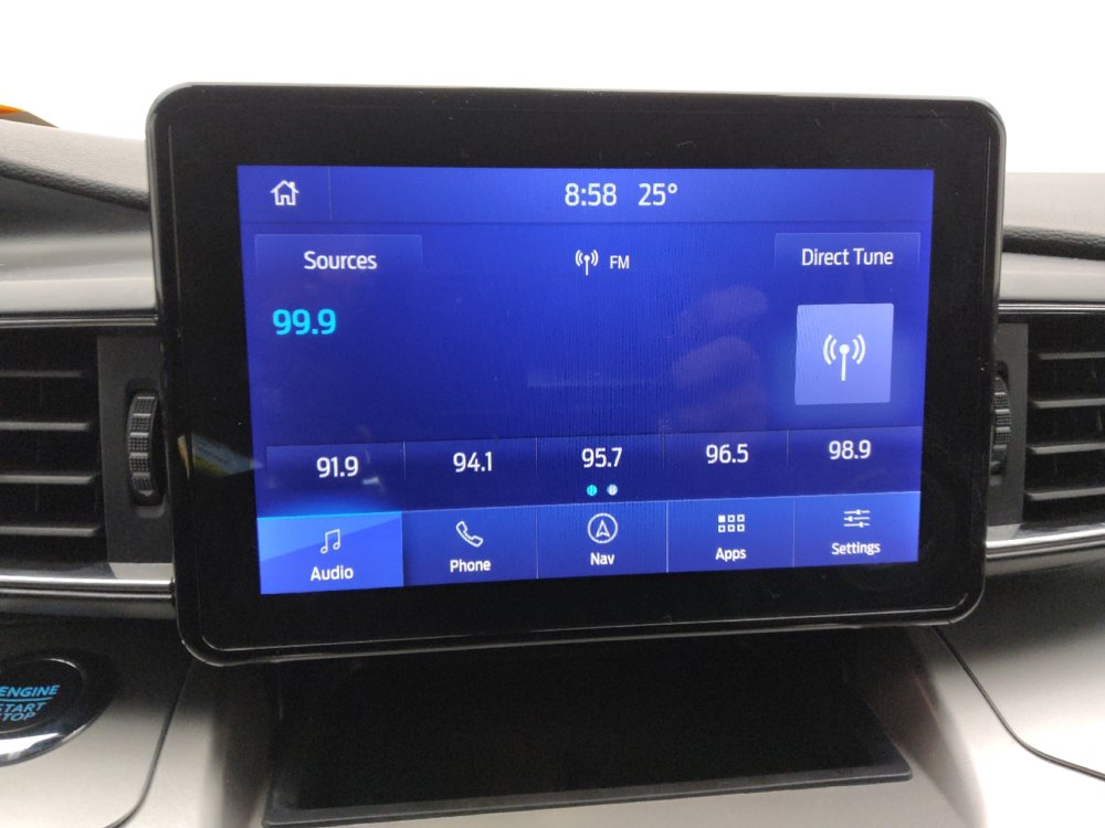 Used 2022 Ford Explorer XLT w/ Equipment Group 202A image 25