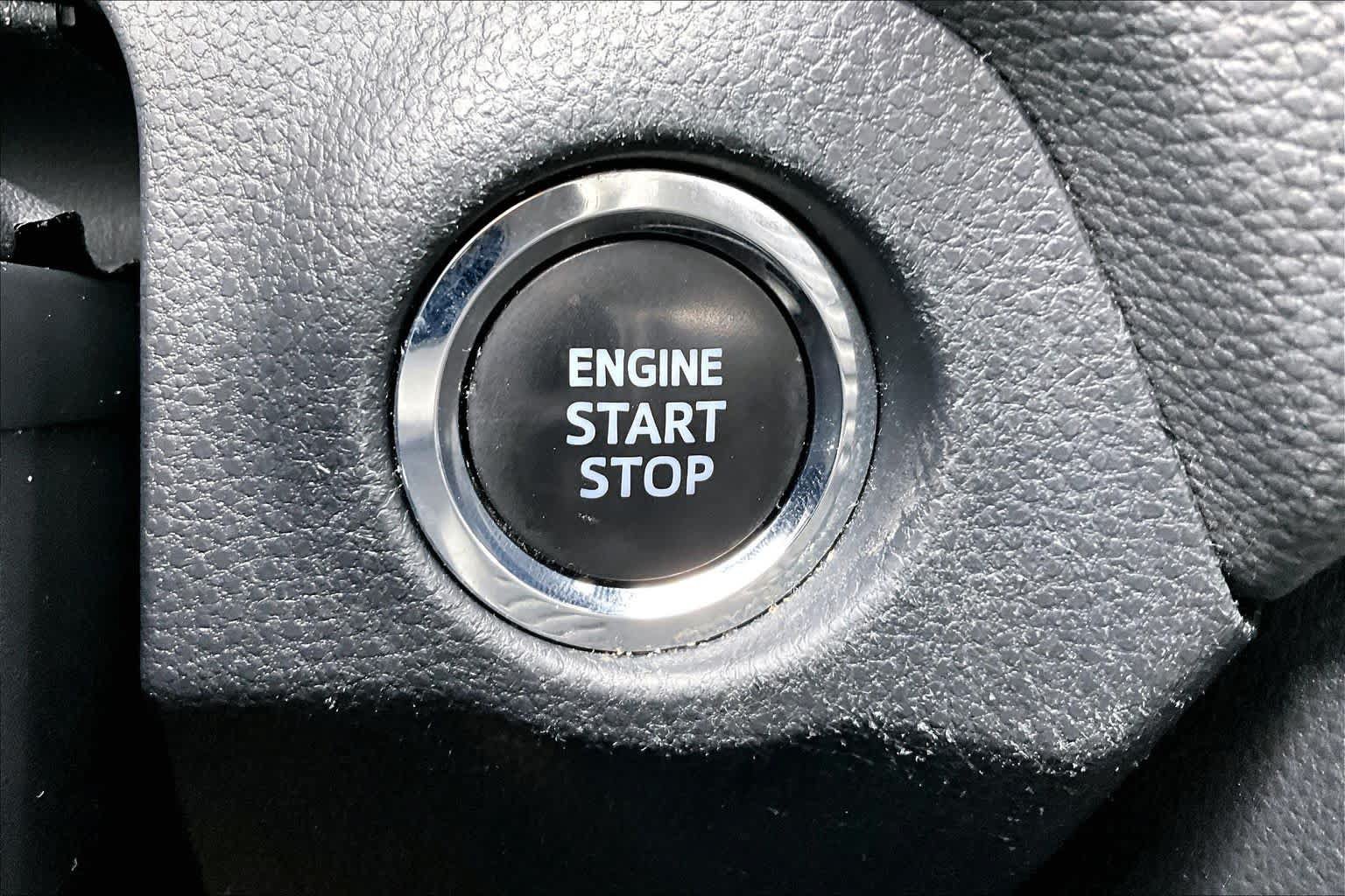 Used 2023 Toyota RAV4 XLE FWD image 56