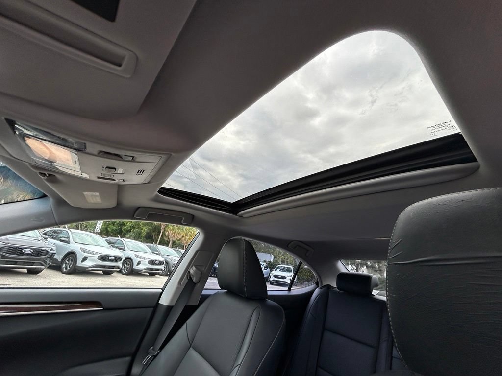 Used 2017 Lexus ES 350 w/ Premium Package FWD image 11