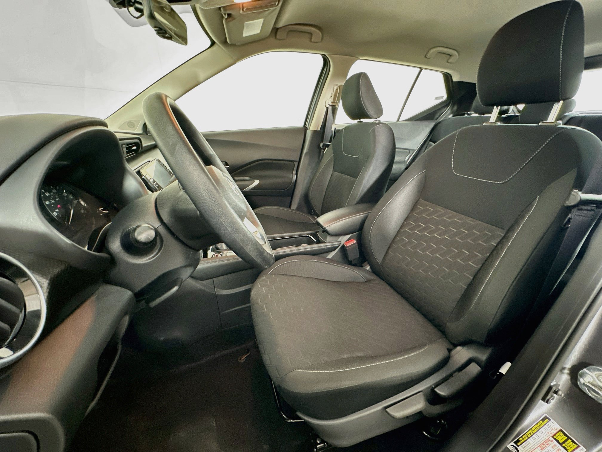 Used 2024 Nissan Kicks SV w/ Interior Electronics Package FWD image 13