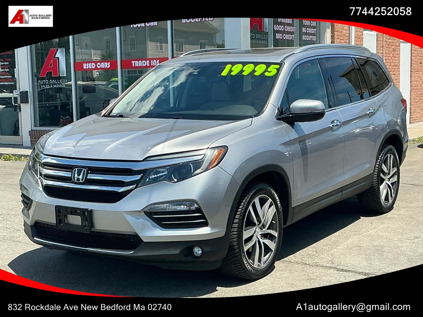 Used 2016 Honda Pilot Touring image 1