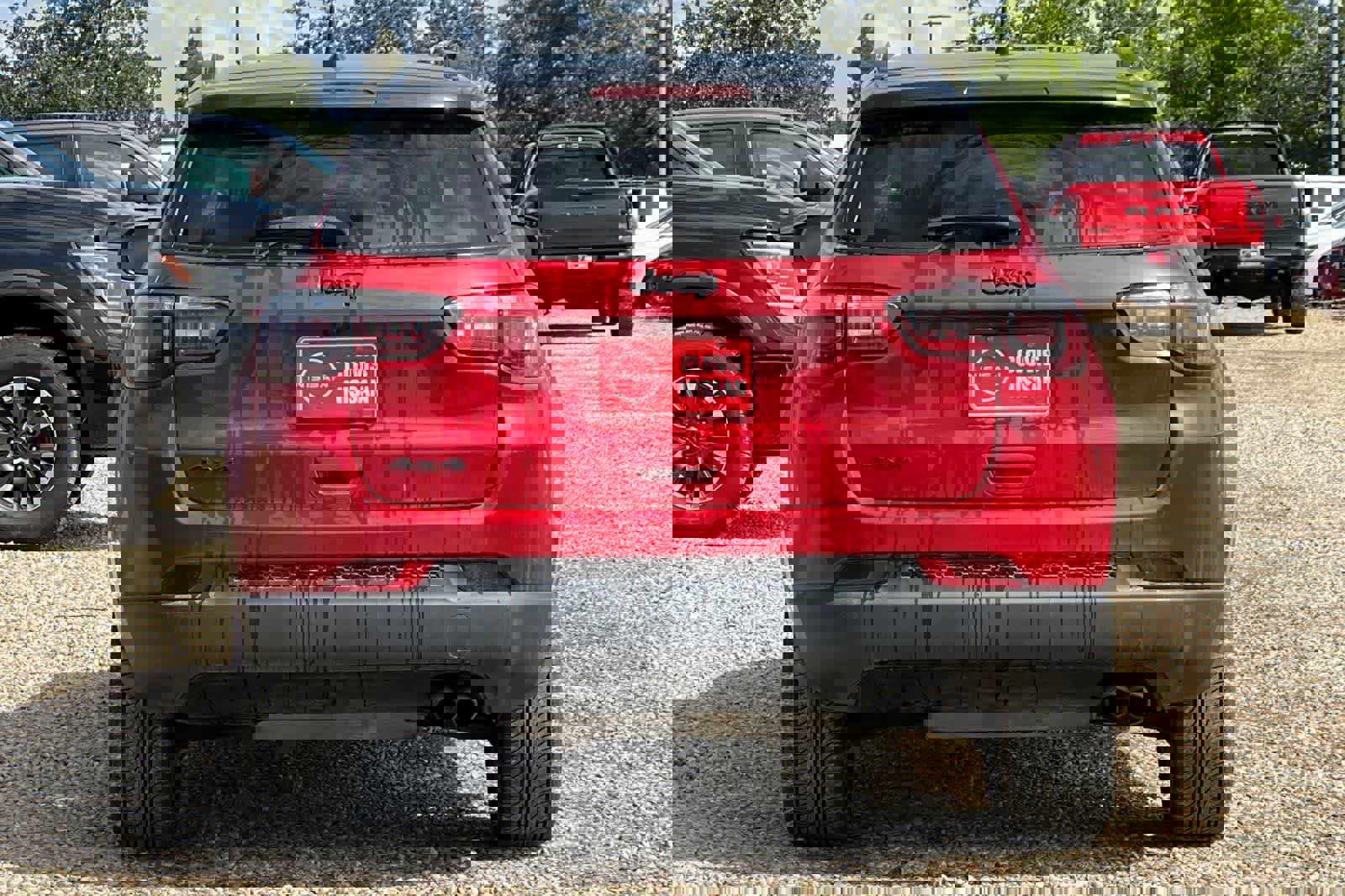 Used 2021 Jeep Compass Latitude AWD/4WD image 8