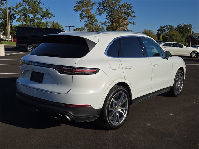 Used 2023 Porsche Cayenne image 4