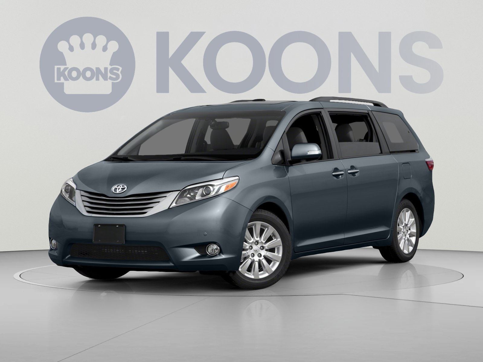 Used 2017 Toyota Sienna XLE w/ XLE Navigation Package