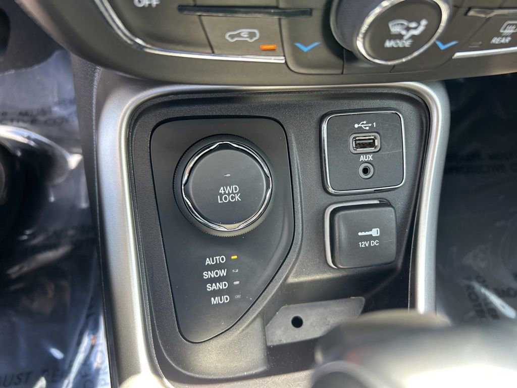 Used 2021 Jeep Compass Latitude w/ Convenience Group image 38