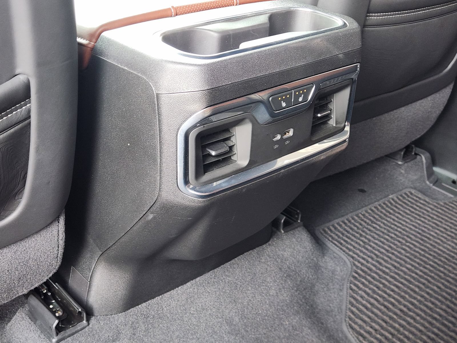 Used 2025 GMC Sierra 1500 Denali Ultimate AWD/4WD image 34