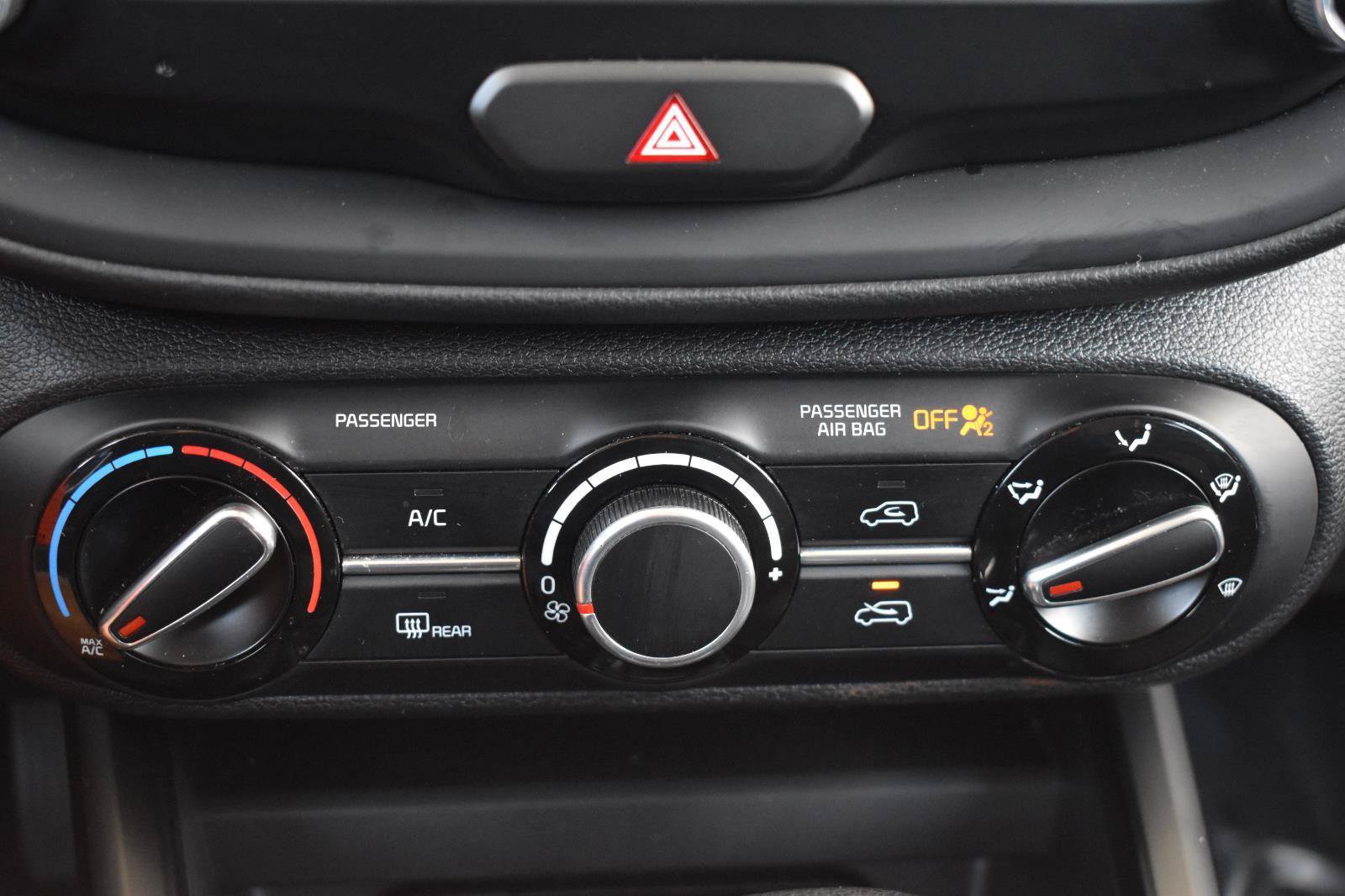 Used 2024 Kia Soul LX w/ Option Group 015 FWD image 6