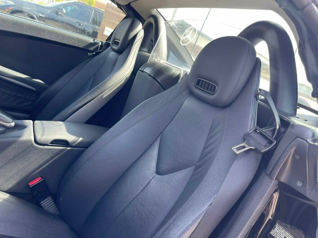 Used 2009 Mercedes-Benz SLK 350 image 12