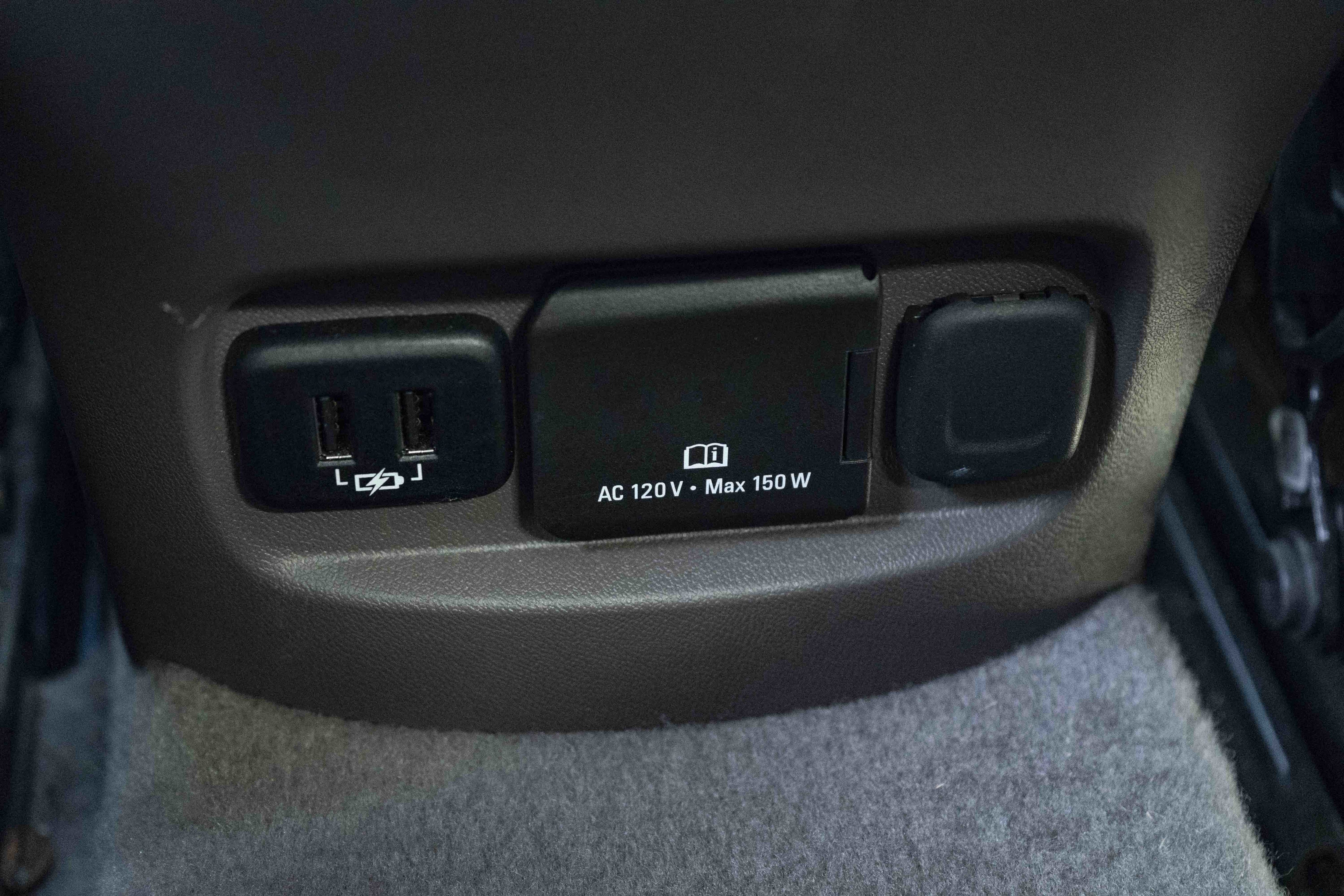 Used 2017 Chevrolet Malibu LT FWD image 39