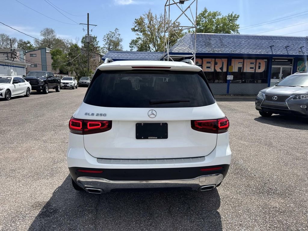 Used 2021 Mercedes-Benz GLB 250 image 7
