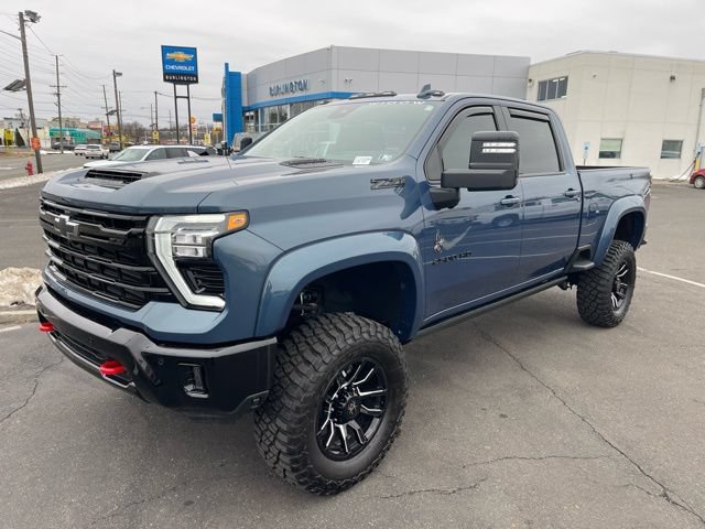 Used 2025 Chevrolet Silverado 2500 LTZ w/ Trail Boss Package AWD/4WD image 4