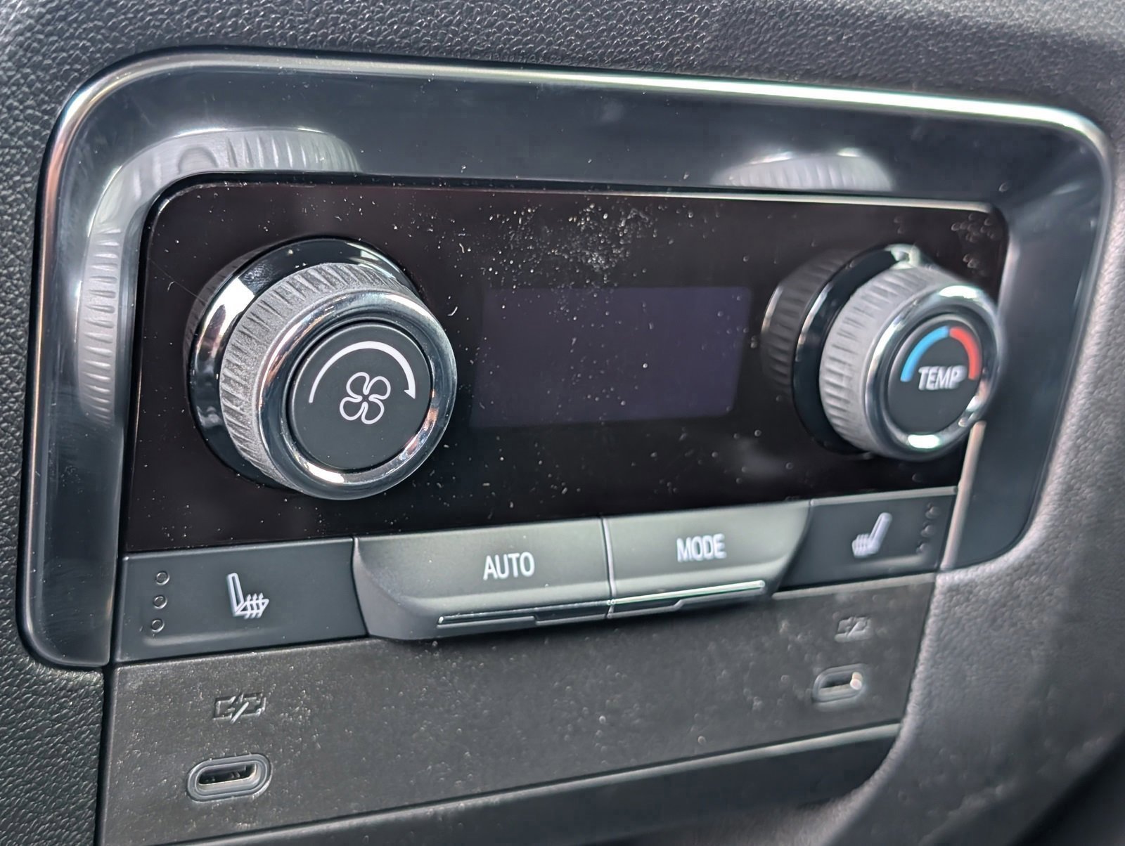 New 2026 Chevrolet Suburban LT w/ Comfort Package image 22