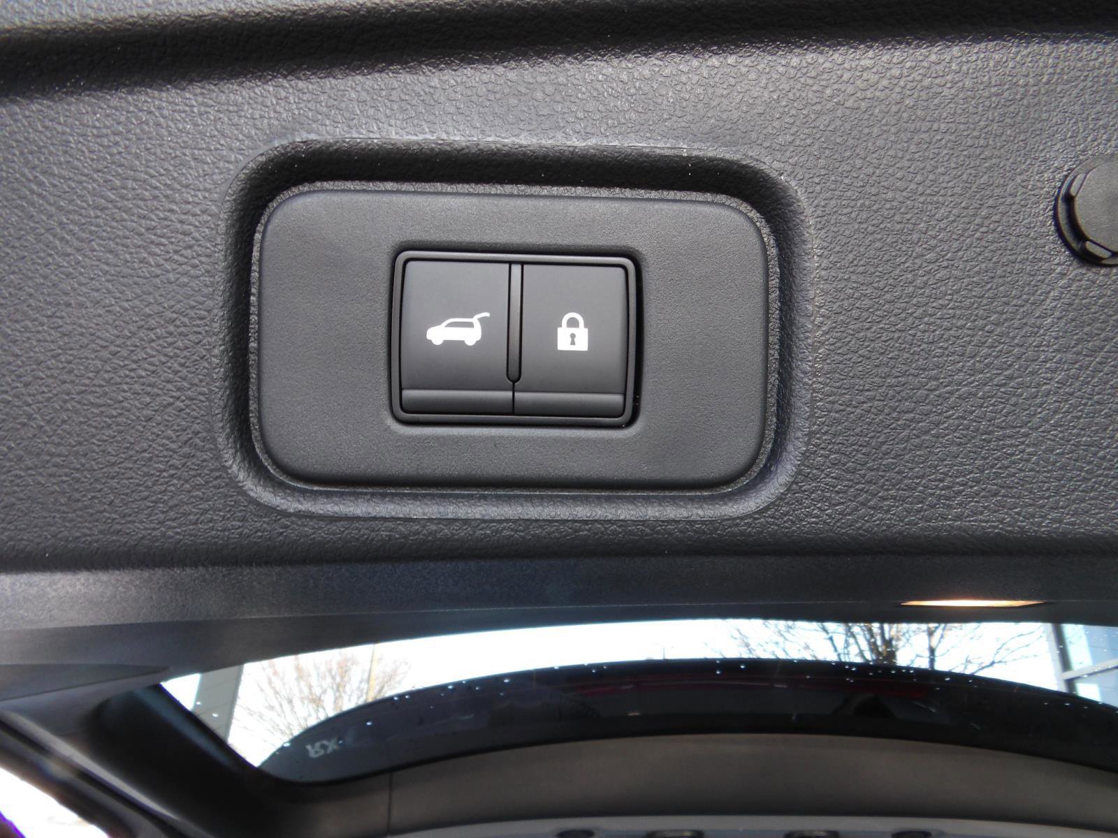 New 2026 Nissan Pathfinder Platinum image 11