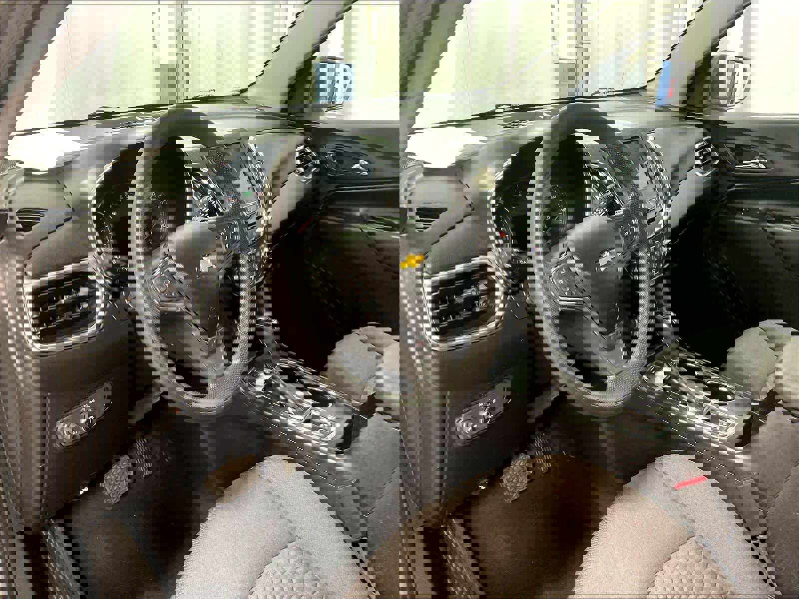 Used 2019 Chevrolet Equinox LT image 7