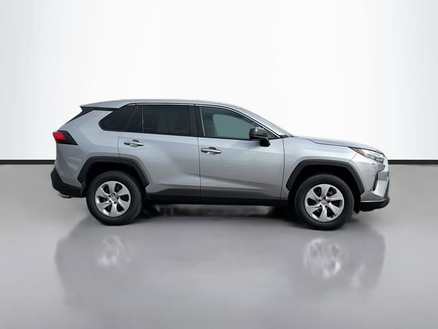 Used 2023 Toyota RAV4 LE image 2