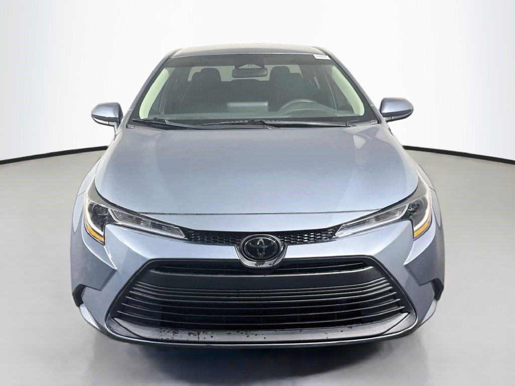 Used 2024 Toyota Corolla LE FWD image 2