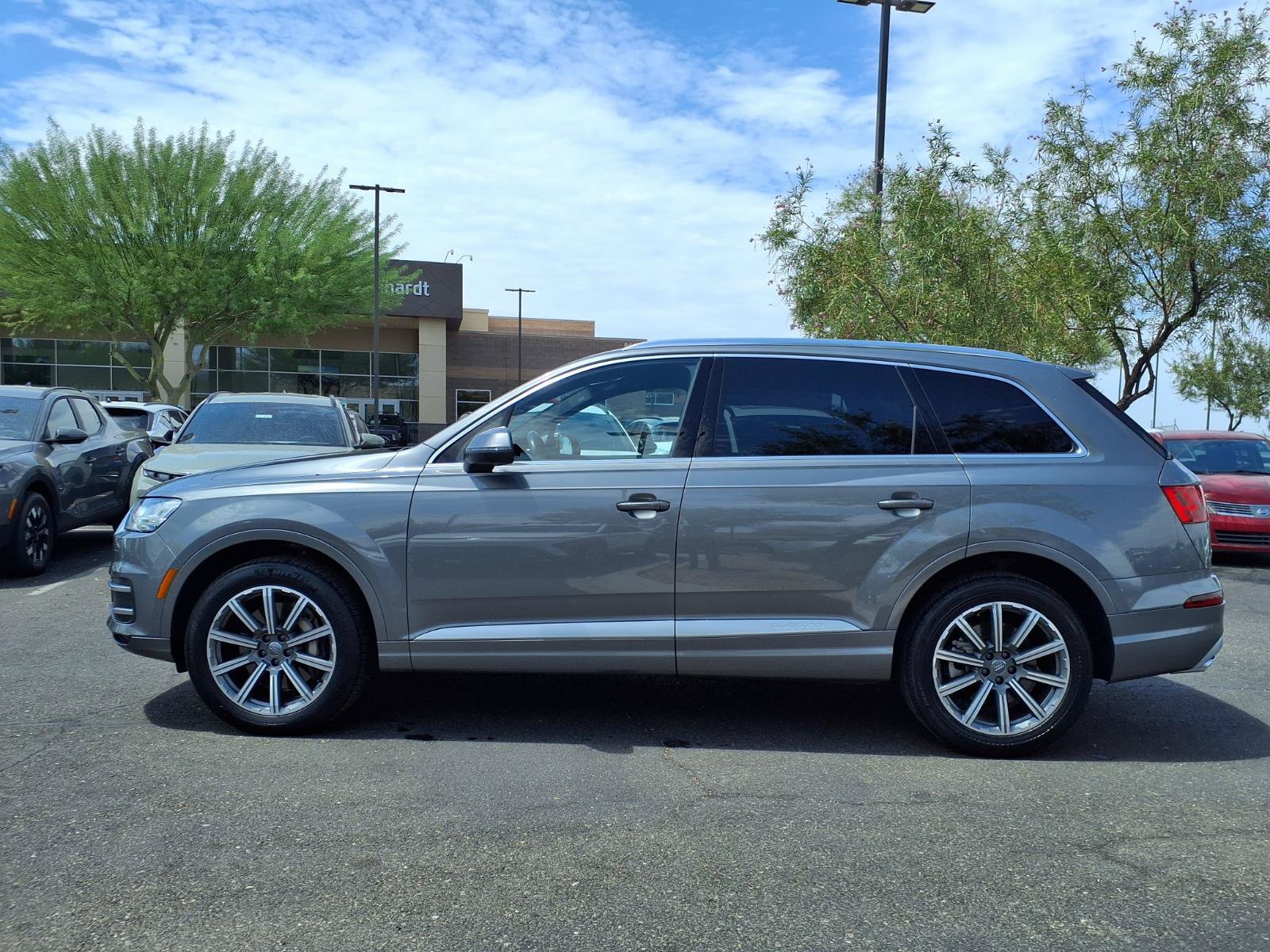 Used 2018 Audi Q7 2.0T Premium Plus w/ Premium Plus Package AWD/4WD image 3