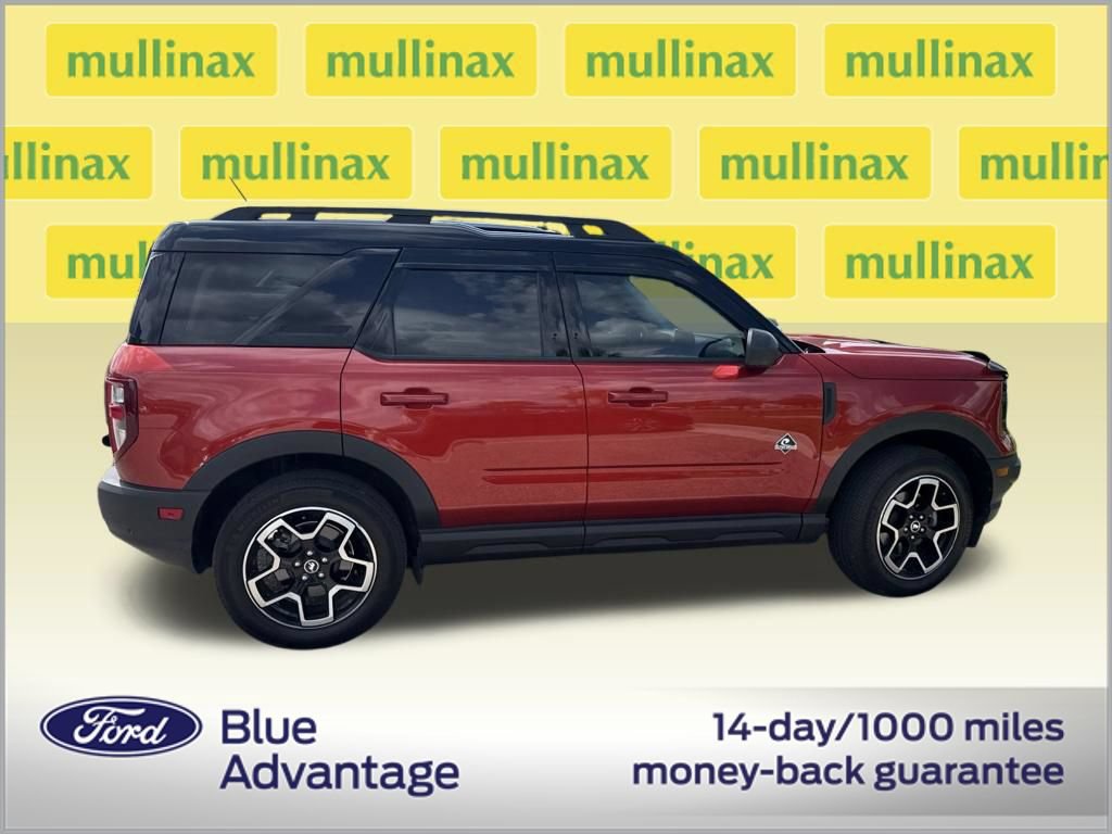 Used 2024 Ford Bronco Sport Outer Banks w/ Tech Package AWD/4WD image 3