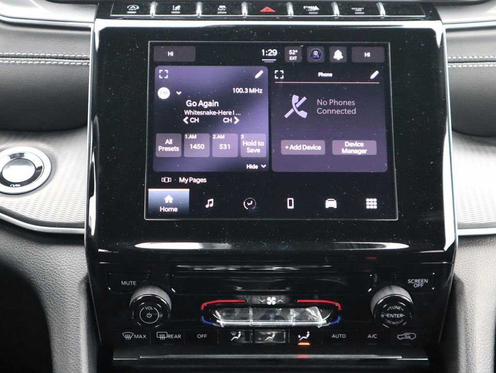 Used 2025 Jeep Grand Cherokee L Laredo image 18