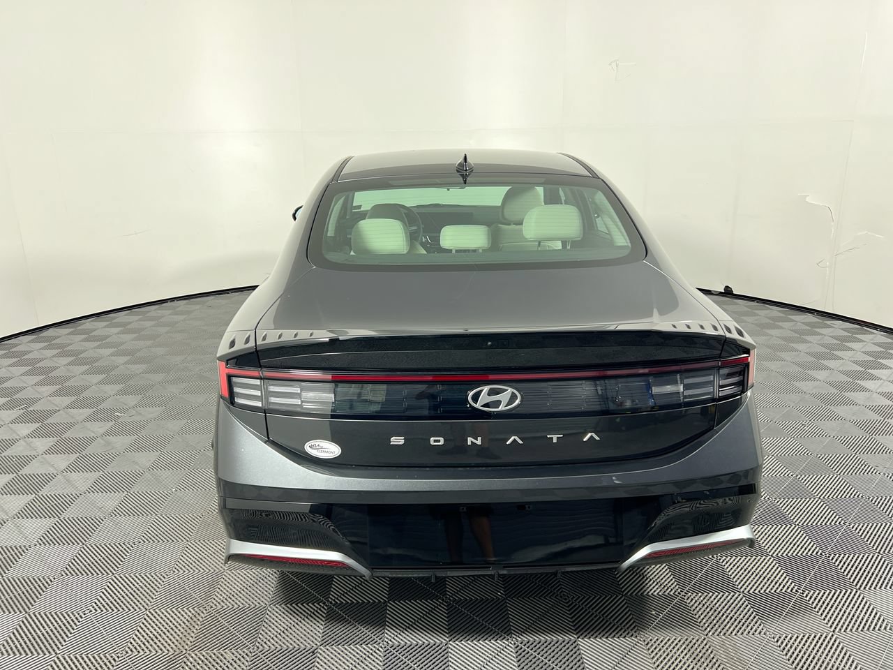 Used 2024 Hyundai Sonata SEL FWD image 4