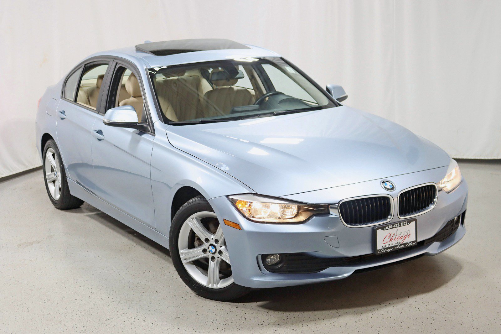 Used 2013 BMW 320i xDrive Sedan AWD/4WD image 6