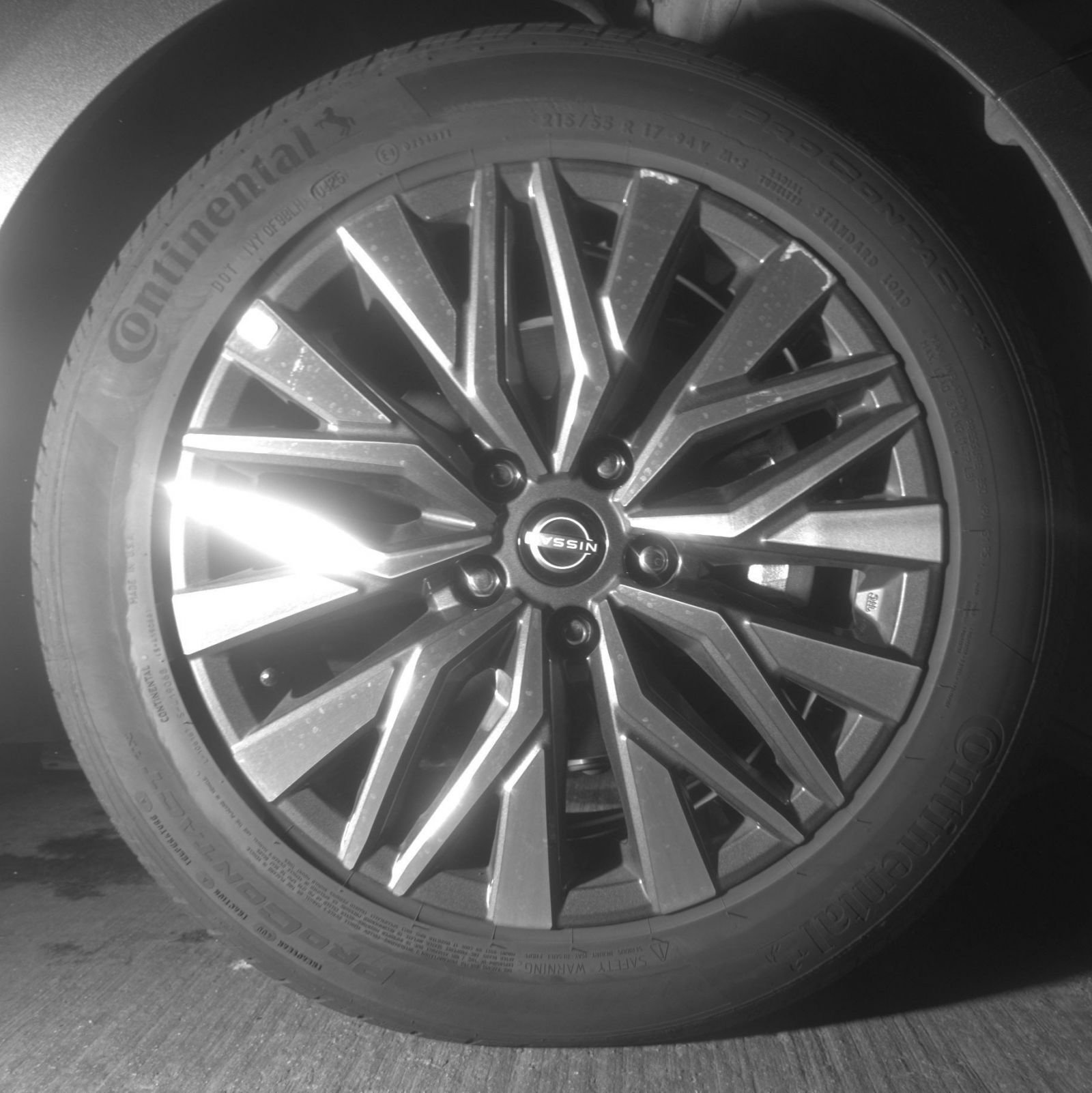 Used 2025 Nissan Altima 2.5 SV FWD image 16