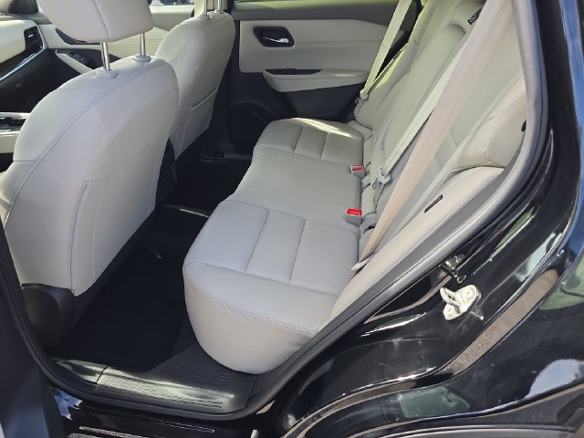 Certified 2023 Nissan Rogue SL AWD/4WD image 17
