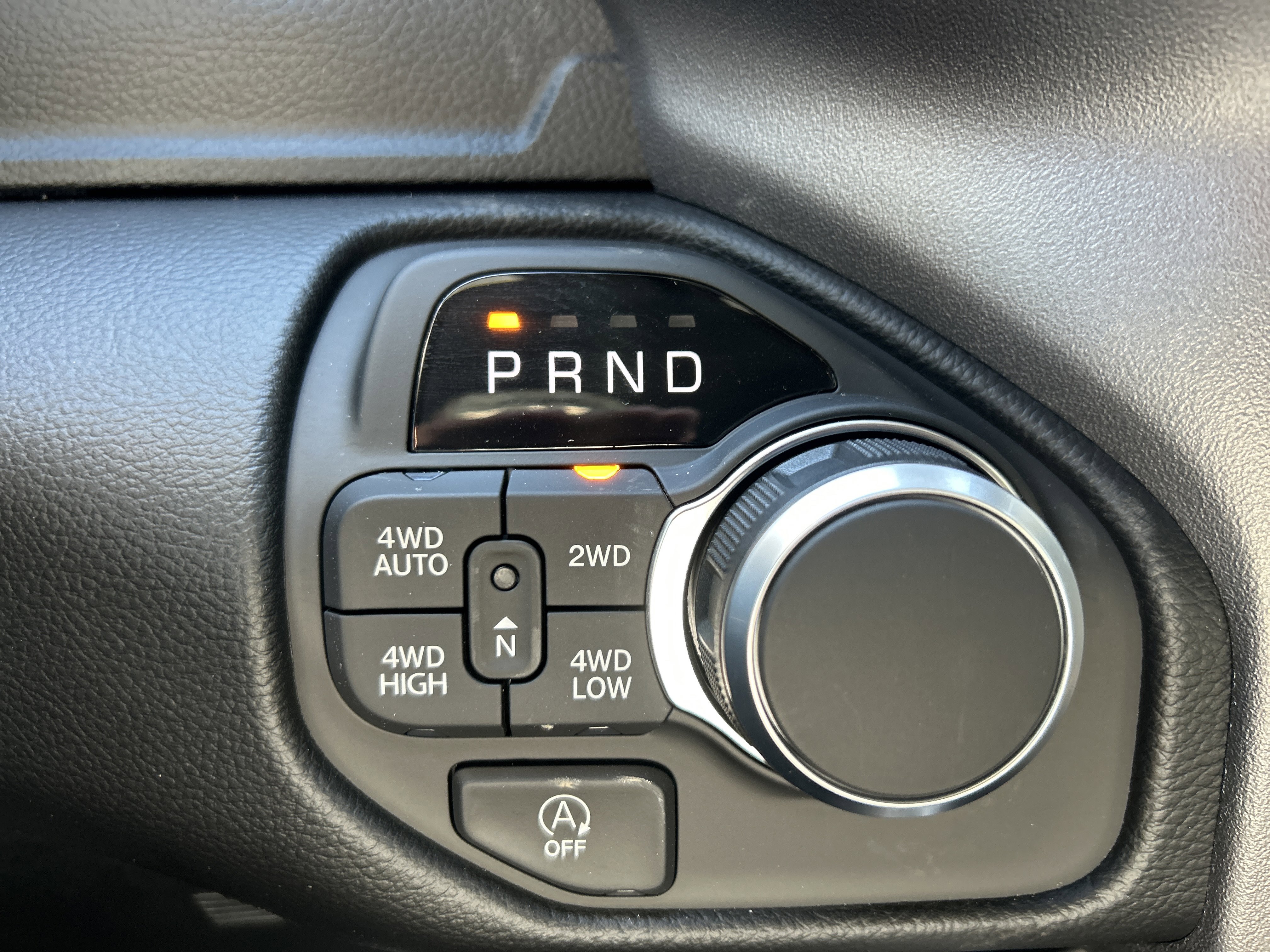 New 2026 RAM 1500 4x4 Crew Cab image 26