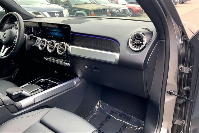 Certified 2022 Mercedes-Benz GLB 250 4MATIC image 15