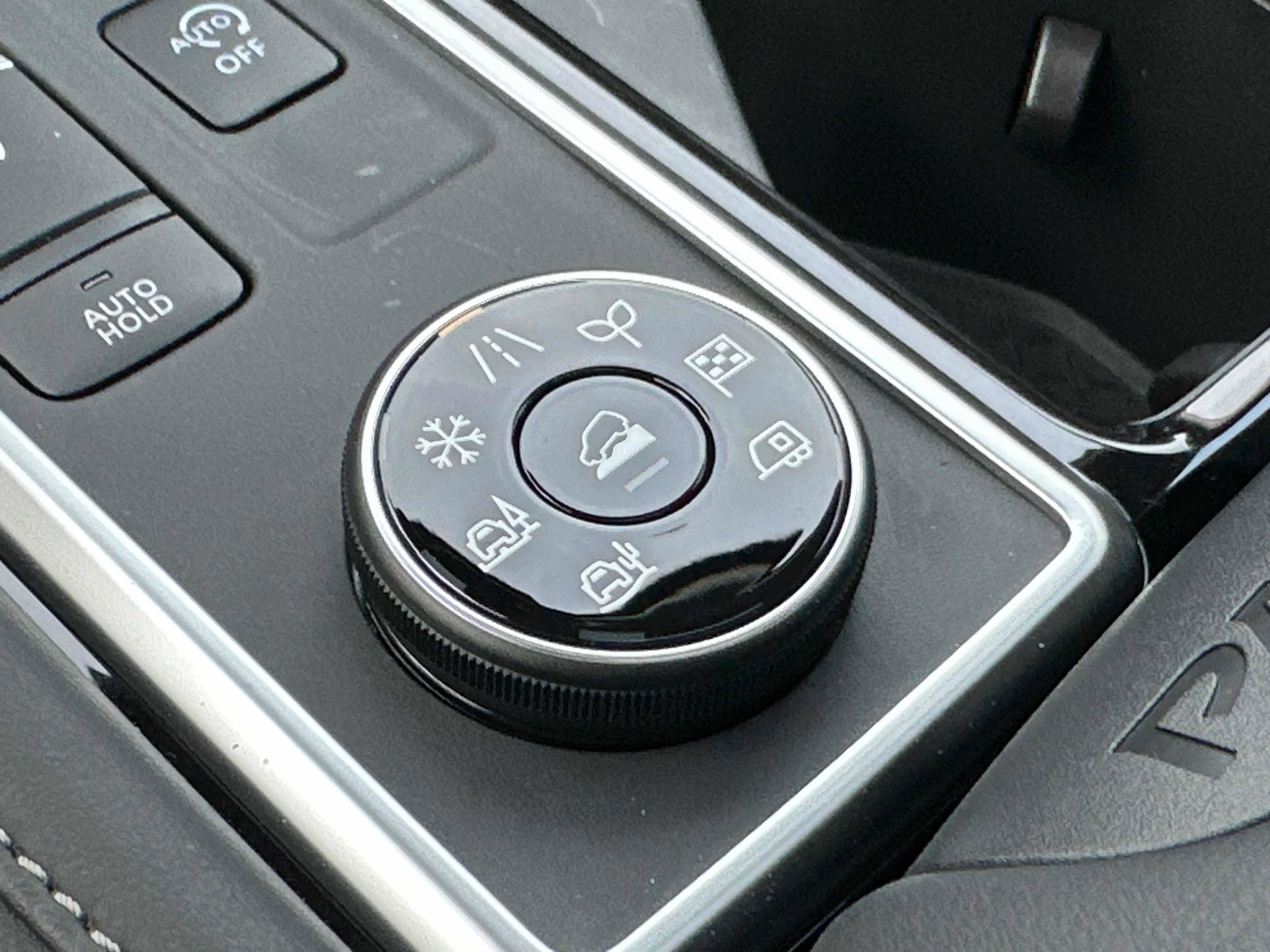 New 2026 Nissan Pathfinder SL AWD/4WD image 34
