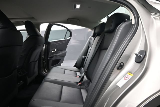 Used 2019 Lexus ES 350 w/ Premium Package FWD image 16