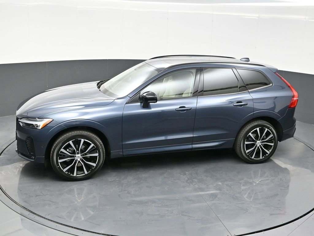 Used 2025 Volvo XC60 B5 Plus w/ Protection Package Premier image 19