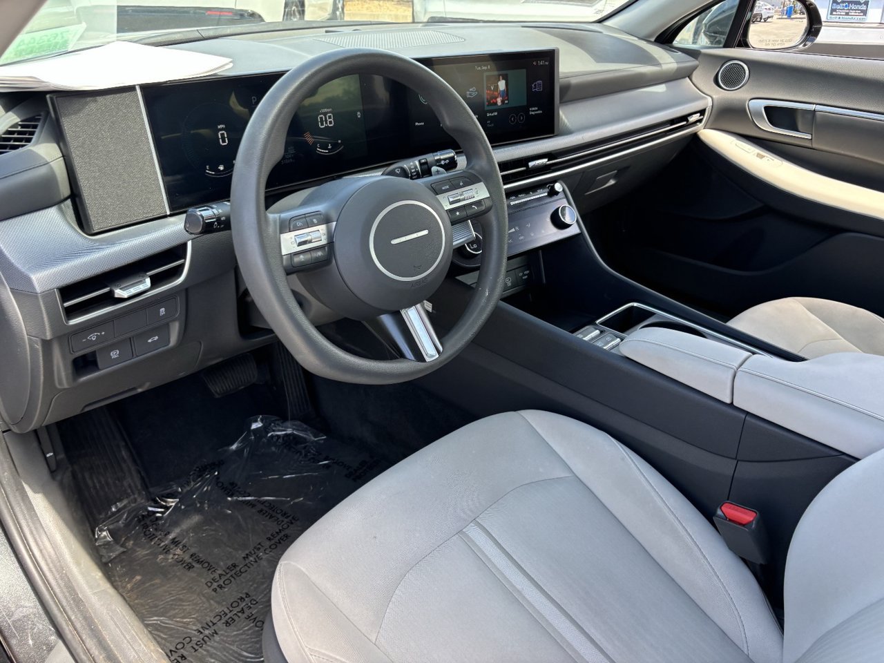 Used 2025 Hyundai Sonata SEL image 16