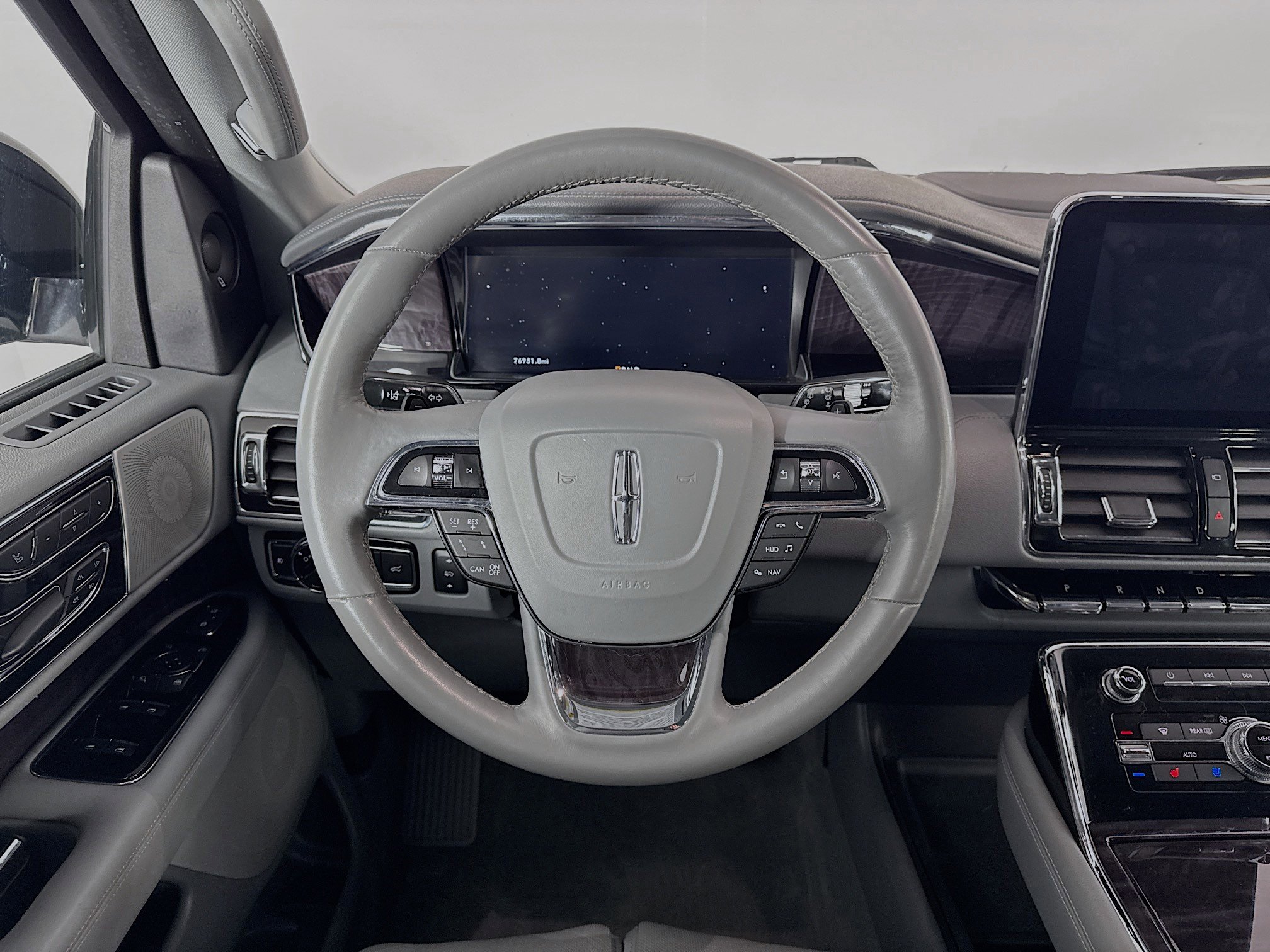 Used 2019 Lincoln Navigator Reserve w/ Cargo Package image 24